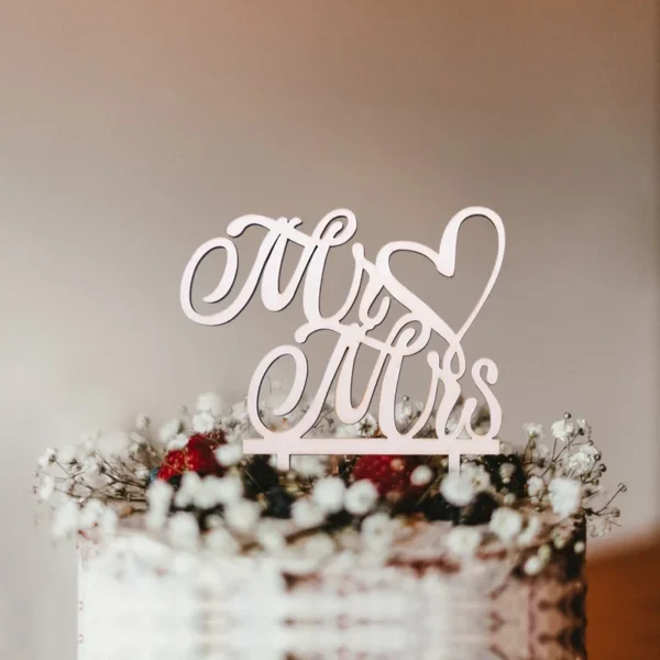 1Pc Hollow Wooden Letter Love Just Married Mr&Mrs Cake Topper Bride and Groom Wedding Cake Topper Engagement Gifts Cake Decor - Image 5