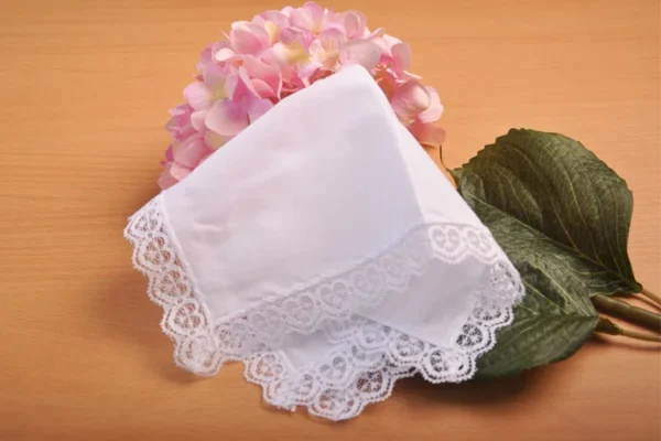 Personalized White Lace Handkerchief for Women, Wedding Gifts, Wedding Decoration, Napkins, 25x25cm, 1Pc - Image 3