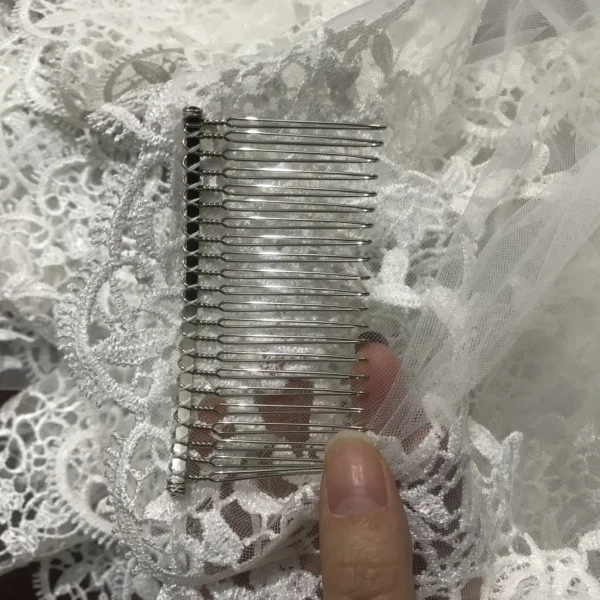 Ivory Bridal Veils Lace Applique Edge Wedding Veils Bridal Accessories Chapel With Comb - Image 3