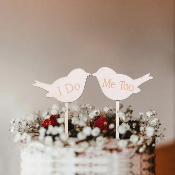 1Pc Hollow Wooden Letter Love Just Married Mr&Mrs Cake Topper Bride and Groom Wedding Cake Topper Engagement Gifts Cake Decor - Image 3