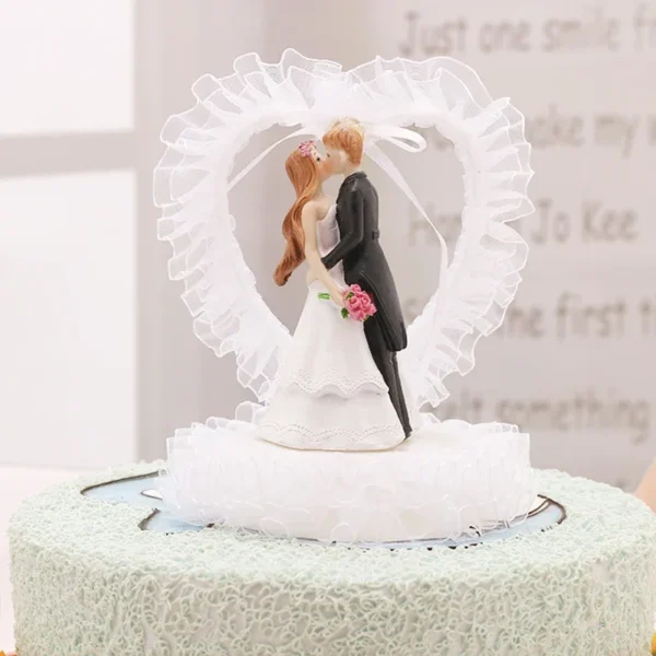 Bride And Groom Figurines Cake Toppers Resin Doll Wedding Cake Topper Figurine Valentine's Day Engagement Decor Anniversary Gift