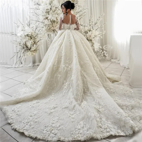 Luxury Lace Appliques Wedding Dresses White Fashion Sweetheart Flowers Ball Gowns Gorgeous Court Train Beads Bridal Dresses - Image 2