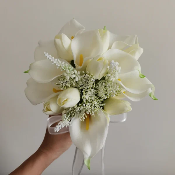 Wedding Bouquet Artificial Calla Lily Hand Bouquet Bridal Holding Flowers for Bridesmaid Wedding Flowers Bridal Accessories - Image 4