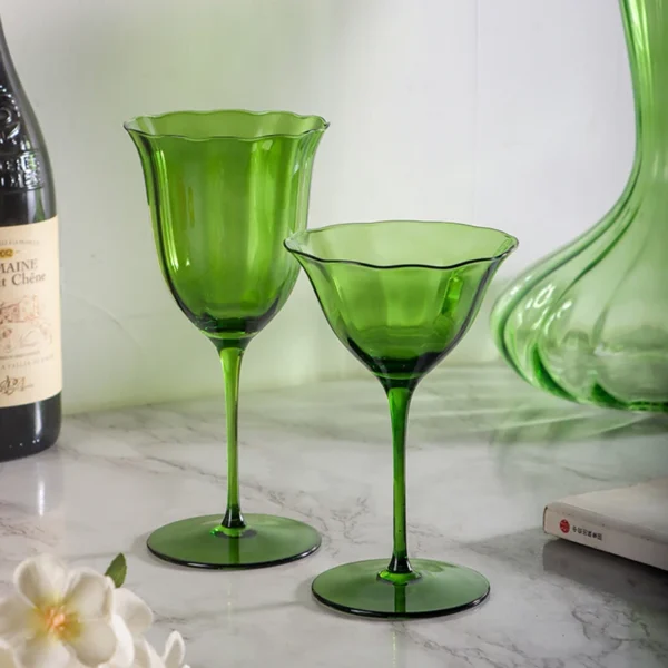 Home Light Luxury Retro Flower Wine Glasses Champagne Cup Set Crystal Goblet Glass Cocktail Glass Martini Cup Ribbed Pink Green - Image 4