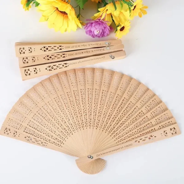 20/60 Pcs of Personalized Carved Wood Wedding Fans, Wedding Gifts For Guests,  With organza bag, mariage abanicos para boda - Image 3